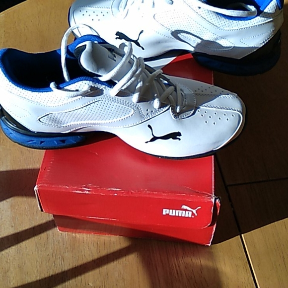 Puma athletic shoes size 7 - Picture 3 of 10